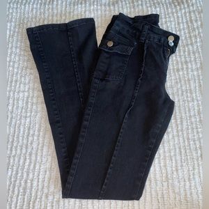 black flared jeans lowrise